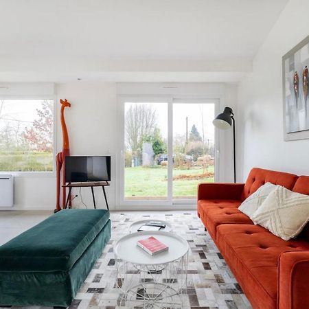 Villa Entouree De Verdure Avec Parking Prive Halluin Buitenkant foto